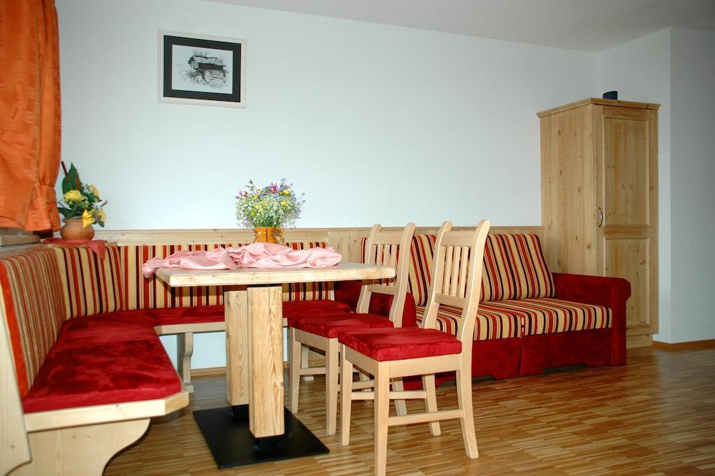 Roanerhof Apart otel Campo Tures Oda fotoğraf